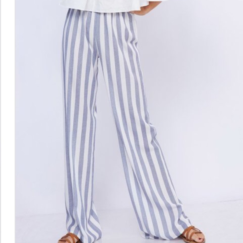 💙 💙 Casual Blue and White Pants - Picture 5 of 7